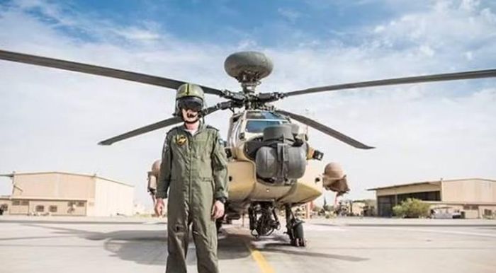 Phi đội 190 hiện vận hành trực thăng tấn công AH-64A, được Israel tiếp nhận từ năm 1990.