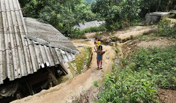 63 hộ dân ở bản Xa Lao (xã Trung Lý, Thanh Hóa) vẫn đang mong chờ được tái định cư ở vùng đất mới để yên tâm sinh sống.