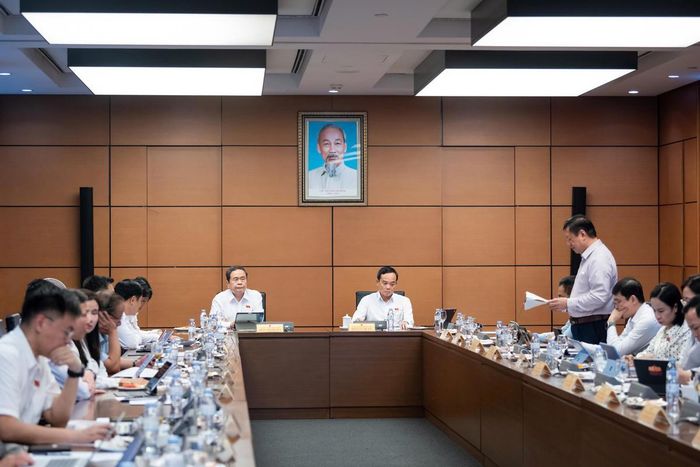 Toàn cảnh phiên thảo luận tổ 2, Đoàn TPHCM. Ảnh: Minh Nam