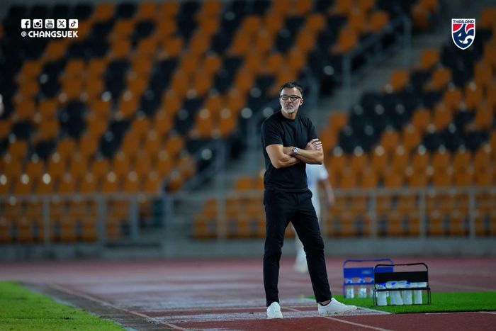  Anthony Hudson đang xây dựng một Thái Lan ít phụ thuộc vào cá nhân hơn, khi bàn thắng được chia sẻ cho nhiều cầu thủ trẻ trong đội hình. 