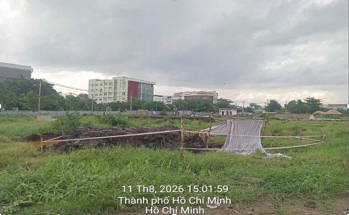  Nơi phát hiện 2 mộ vô chủ. 