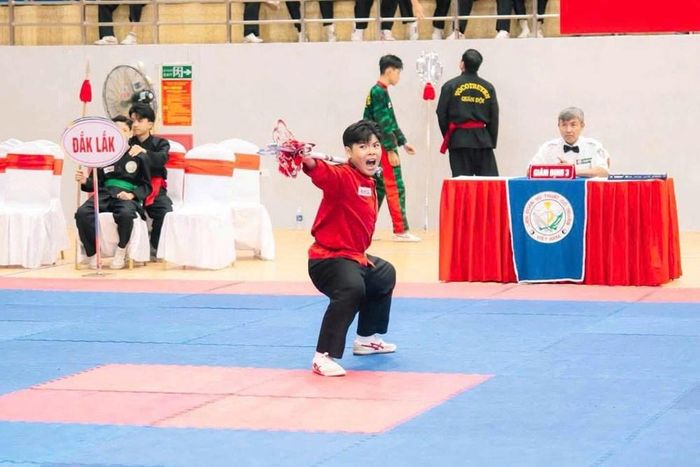 Các VĐV thể hiện kỹ thuật, bản lĩnh trong những màn so tài tại giải