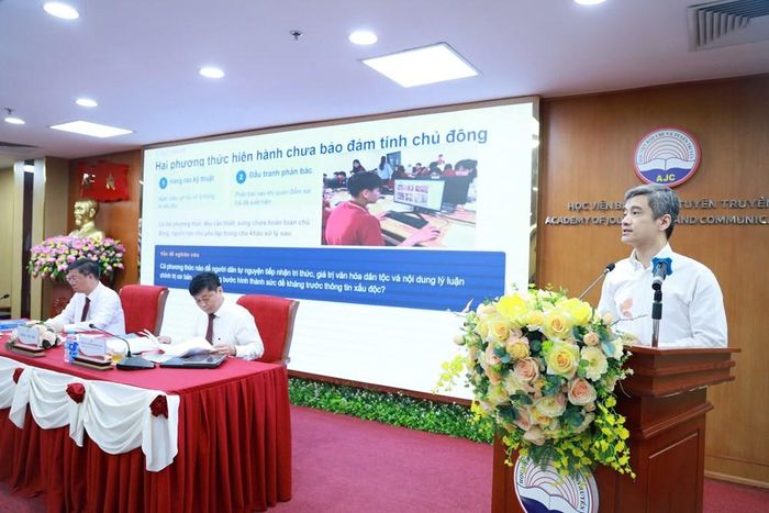 TS. Chu Tiến Đạt, Chủ tịch Hội đồng thành viên, Tổng Công ty Truyền thông đa phương tiện VTC (Bộ VHTTDL) tiếp cận vấn đề truyền thông tri thức, truyền thông văn hóa gắn với bảo vệ chủ quyền quốc gia trên không gian số
