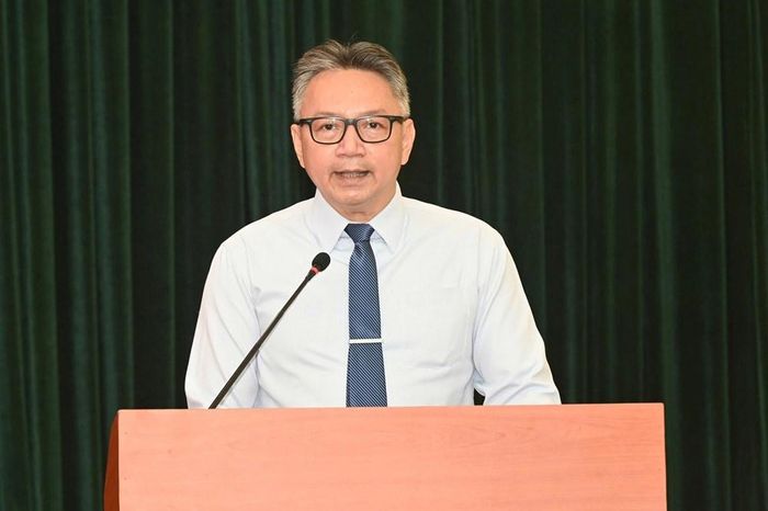 Ông Phạm Thành Nam, Giám đốc Bảo tàng Tôn Đức Thắng phát biểu tại buổi họp mặt