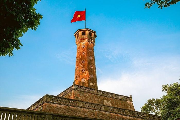 Cột cờ Hà Nội. Ảnh: Khánh Hoà - TTXVN