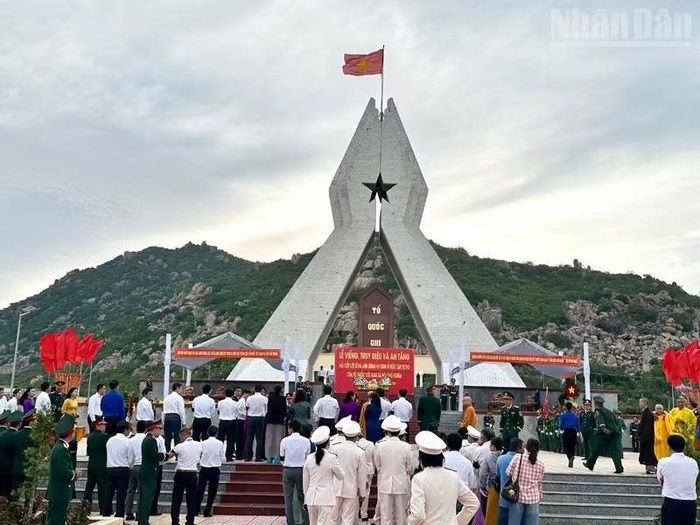 Nghĩa trang liệt sĩ Ninh Thuận, tại xã Xuân Hải, tỉnh Khánh Hòa, nơi tổ chức buổi lễ truy điệu, an táng 8 hài cốt liệt sĩ.