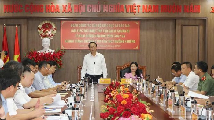 Thứ trưởng Giáo dục và Đào tạo Phạm Ngọc Thưởng làm việc với tỉnh Lào Cai về chuẩn bị Lễ khai giảng năm học 2026-2027 và khánh thành Trường phổ thông nội trú tiểu học và trung học cơ sở Mường Khương.