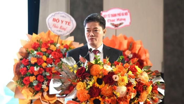 Thứ trưởng Thường trực Bộ Y tế Vũ Mạnh Hà phát biểu tại lễ kỷ niệm. (Ảnh: Hà Thu)