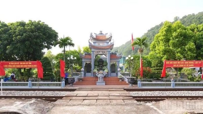 Địa điểm tưởng niệm Thanh niên xung phong ga Núi Gôi-Di tích lịch sử văn hóa cấp tỉnh, đang được đề xuất công nhận là Di tích lịch sử văn hóa cấp quốc gia. (Ảnh: MINH NHẬT)
