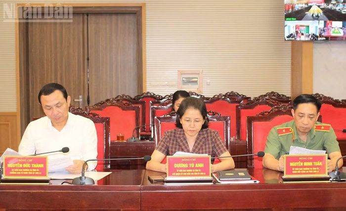 Dự cuộc làm việc có lãnh đạo Ban Tổ chức, Ủy ban Kiểm tra Tỉnh ủy và Công an tỉnh Sơn La. (Ảnh: QUỐC TUẤN)