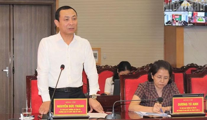 Đồng chí Nguyễn Đức Thành, Trưởng Ban Tổ chức Tỉnh ủy Sơn La cũng yêu cầu Đảng ủy các xã tăng cường bám nắm cơ sở, nhất là trong quản lý hoạt động khai thác khoáng sản từ cơ sở. (Ảnh: QUỐC TUẤN)
