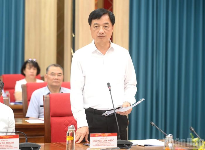 Đồng chí Nguyễn Duy Ngọc, Ủy viên Bộ Chính trị, Bí thư Trung ương Đảng, Trưởng ban Tổ chức Trung ương phát biểu tại cuộc làm việc.
