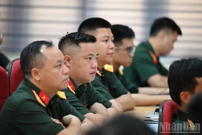 Các học viên tại hội nghị.