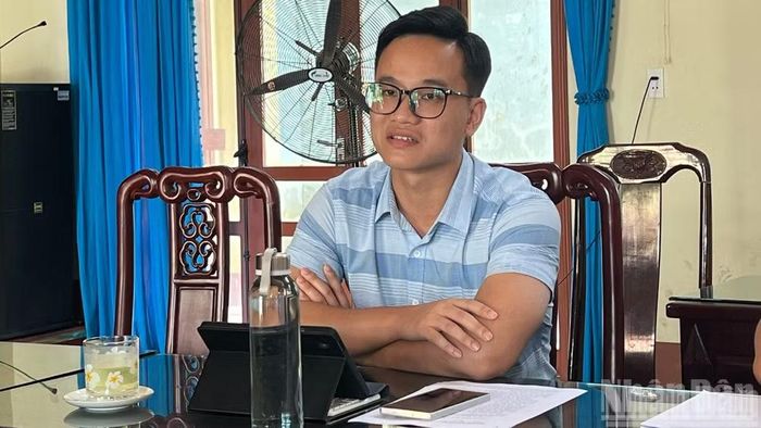 Đồng chí Hoàng Anh Đức - Bí thư Đảng ủy xã Sảng Mộc, tỉnh Thái Nguyên. (Ảnh: Anh Tuấn)
