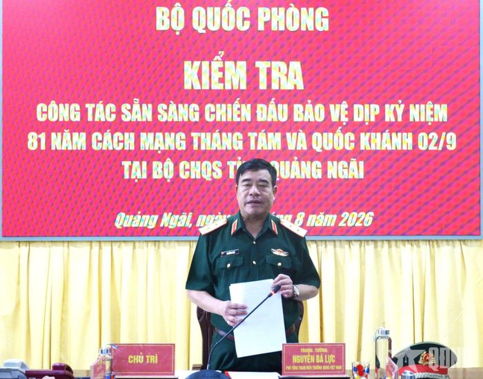  Trung tướng Nguyễn Bá Lực kết luận kiểm tra tại Bộ CHQS tỉnh Quảng Ngãi.  