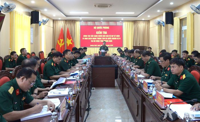  Quang cảnh buổi kiểm tra tại Bộ CHQS tỉnh Quảng Ngãi.  