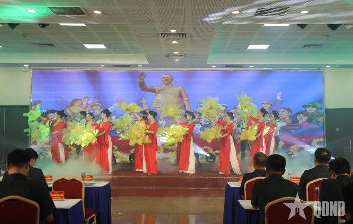  Một tiết mục văn nghệ chào mừng Tổng kết, trao giải Cuộc thi.