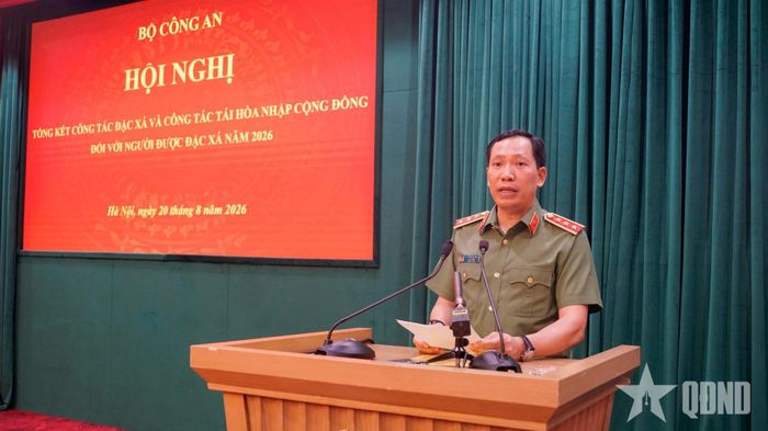 Thượng tướng Lê Văn Tuyến, Ủy viên Trung ương Đảng, Thứ trưởng Bộ Công an chủ trì hội nghị. Ảnh: PHÙNG ANH