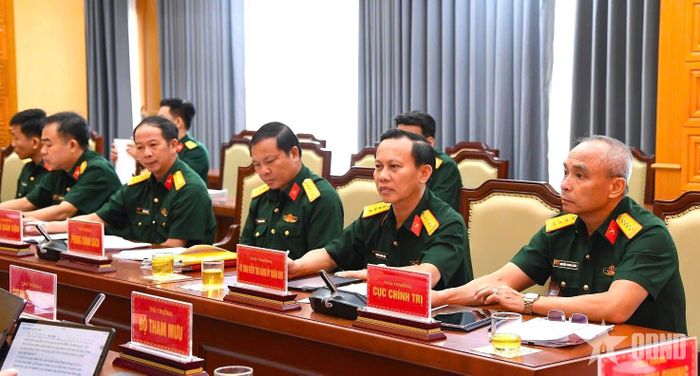 Các đại biểu dự hội nghị.
