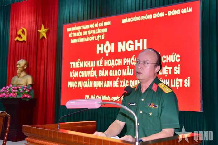 Đại tá Nguyễn Đình Chuẩn phát biểu.