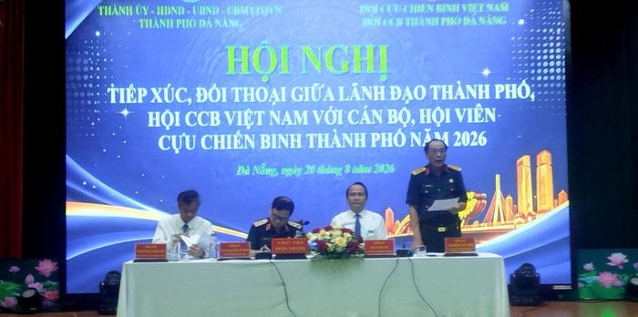 Lãnh đạo TP Đà Nẵng và Trung ương Hội CCB Việt Nam chủ trì buổi đối thoại.