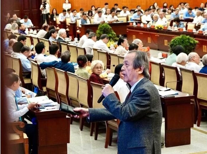 GS.TS Đặng Lương Mô tại Hội nghị gặp gỡ trí thức năm 2024.