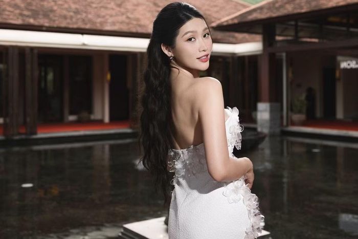 Chuyện tình của Quỳnh Châu và doanh nhân Phát Nguyễn cũng nhận được sự chú ý. Cặp đôi có gần 5 năm yêu nhau trước khi tổ chức hôn lễ vào tháng 10/2025. Sau khi về chung một nhà và đón con đầu lòng, người đẹp dường như càng viên mãn hơn trong cả cuộc sống riêng lẫn sự nghiệp. Ảnh: FB Chế Nguyễn Quỳnh Châu