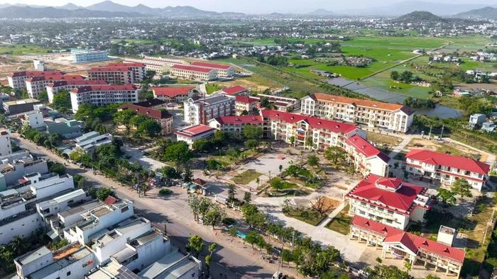 64 năm thành lập, Trường Cao đẳng Kỹ thuật Công nghệ Quy Nhơn để lại nhiều dấu ấn.