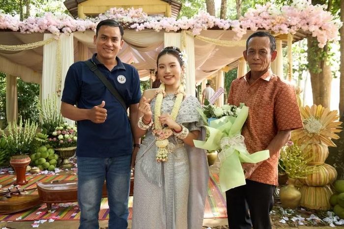Ths Sơn Kim Hà, ca sĩ Phương Mỹ Chi và Achar Sơn Tịch.