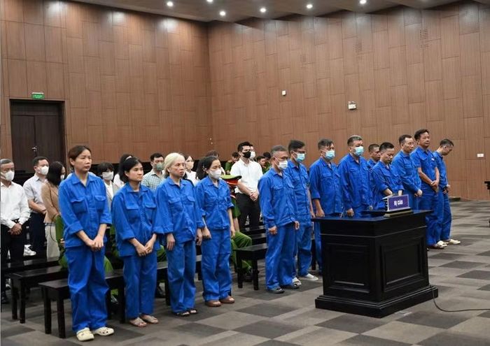 Các bị cáo tại phiên tòa.
