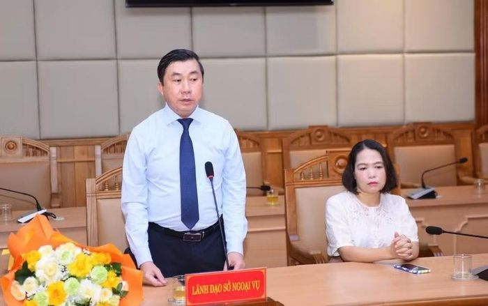 Ông Nguyễn Văn Phúc - Giám đốc Sở Ngoại vụ TP Huế phát biểu nhận nhiệm vụ mới.