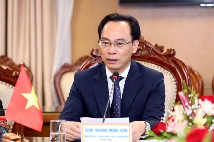 Bộ trưởng Hoàng Minh Sơn phát biểu.