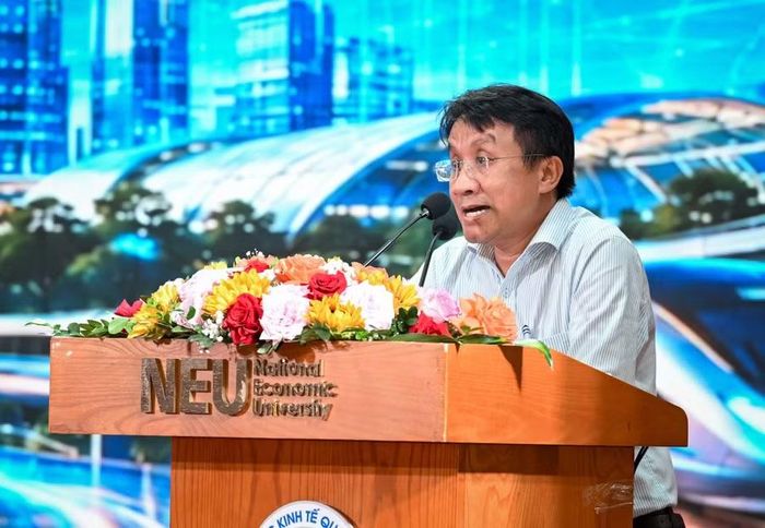  PGS.TS Nguyễn Ngọc Sơn, Phó Hiệu trưởng Trường Kinh tế và Quản lý công, Đại học Kinh tế Quốc dân. ﻿Ảnh: Thành Đạt (Báo Nhân Dân) 