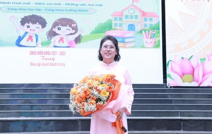 Nhà giáo ưu tú Hoàng Thanh Thủy có hơn 30 năm gắn bó với ngành Giáo dục Thủ đô.