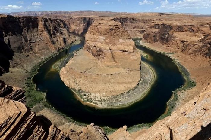 Mực nước sông Colorado suy giảm tại khu vực Horseshoe Bend, Mỹ, ngày 31/7/2026. (Nguồn: Getty Images)