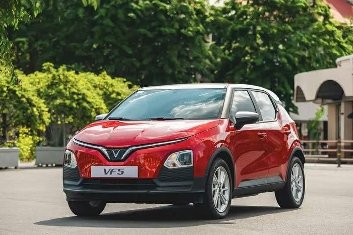 Top 5 xe đa dụng cỡ nhỏ bán chạy nhất tháng 7/2026: VinFast VF 5 tiếp tục dẫn đầu.