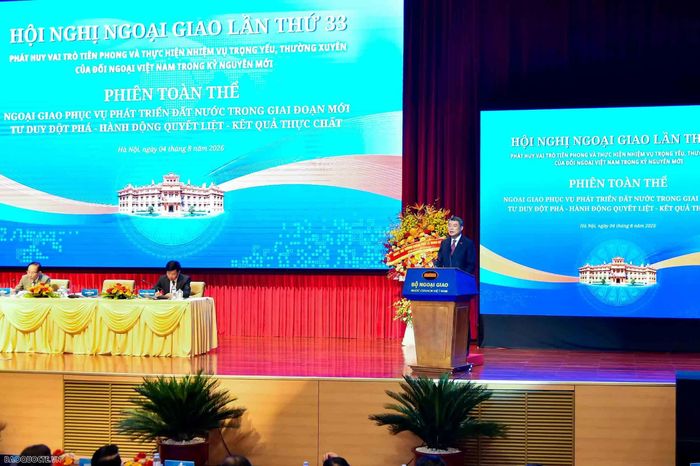 Thủ tướng Chính phủ Lê Minh Hưng phát biểu chỉ đạo tại Phiên toàn thể. (Ảnh: Quang Hòa)