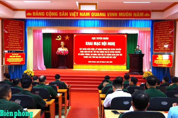 Toàn cảnh khai mạc hội nghị tập huấn. Ảnh: Thủy Nguyên