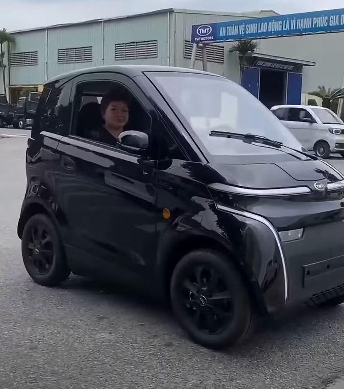 Mẫu xe Nano S05 xuất hiện tại nhà máy TMT Motors. Ảnh: Facebook