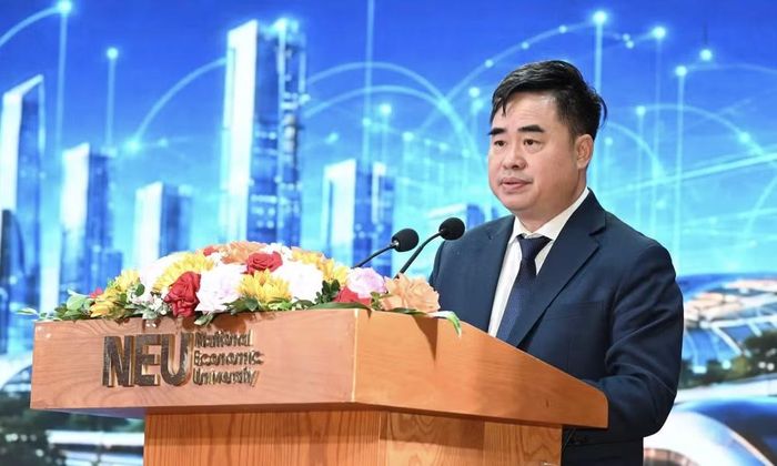 PGS.TS Phạm Minh Tuấn, Phó Tổng Biên tập Tạp chí Cộng sản phát biểu kết luận hội thảo. Ảnh: BTC