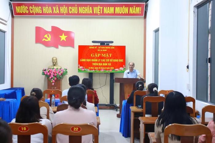 Xã Ia Hiao gặp mặt lãnh đạo quản lý các cơ sở giáo dục trên địa bàn xã