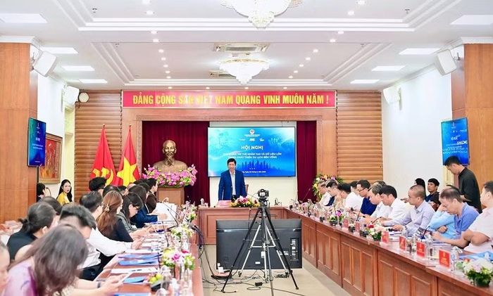  Hội nghị “Ứng dụng Trí tuệ nhân tạo và Dữ liệu lớn trong phát triển du lịch bền vững”. ﻿Ảnh: Cục DLQG Việt Nam 