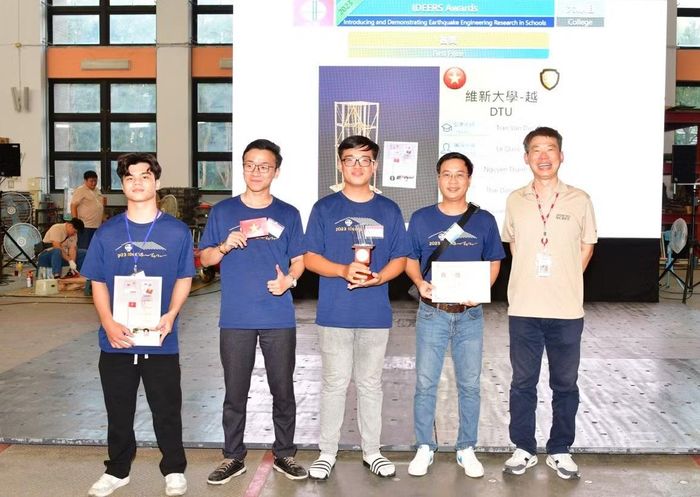 SV DTU Vô địch Cuộc thi IDEERS năm 2013 và 2023