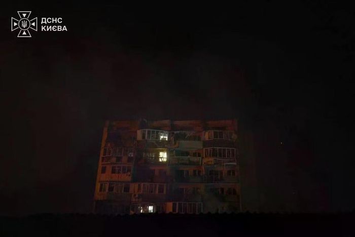 Một số công trình bị hư hại tại Kiev. (Ảnh: Kyiv Independent)