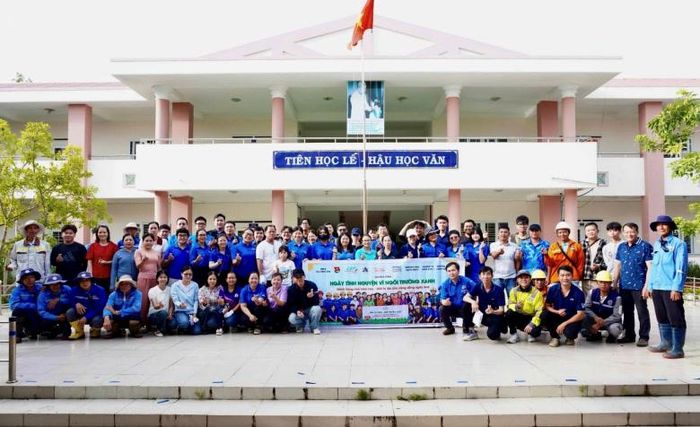 Đoàn thanh niên PV GAS COATING cùng các đơn vị bạn