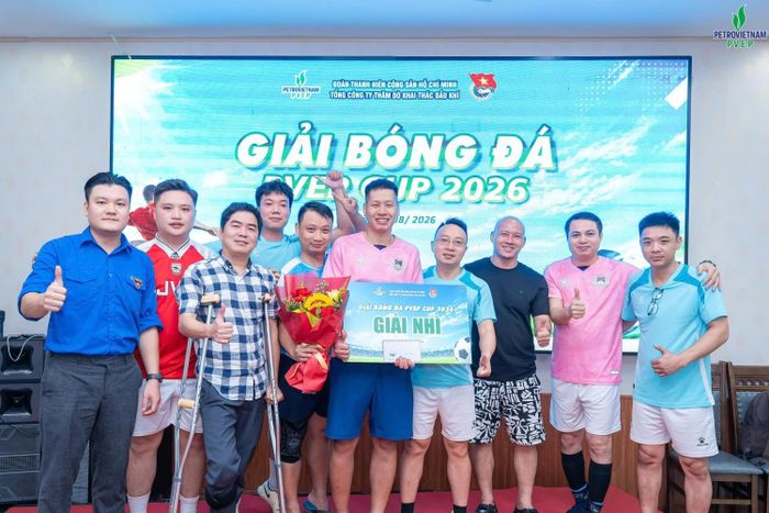 Đội giành giải Nhì.