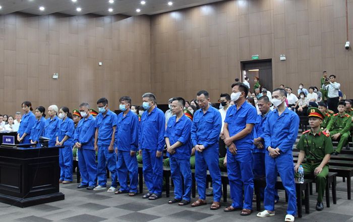 Các bị cáo tại phiên tòa.