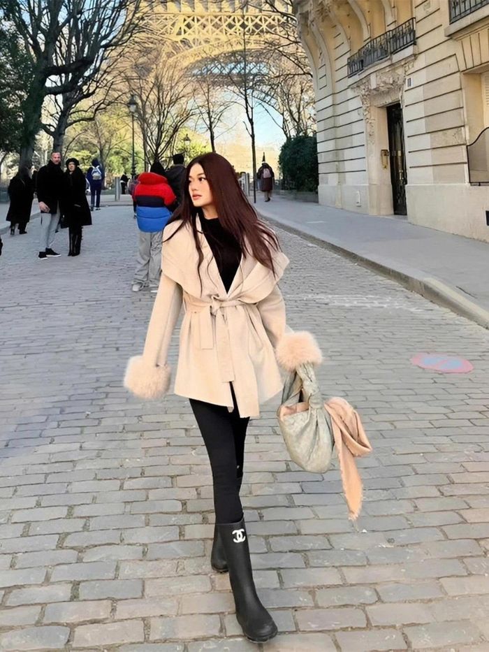 Jennifer Ngô có phong cách thời trang cá tính. Ảnh: FBNV
