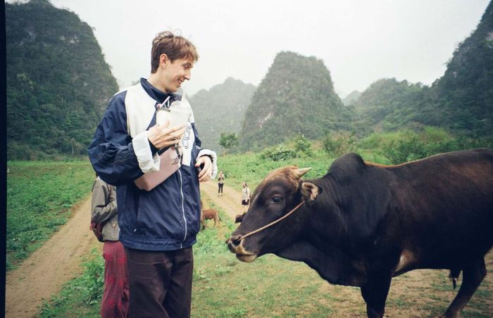 Joe rất yêu mến vẻ đẹp của Cao Bằng