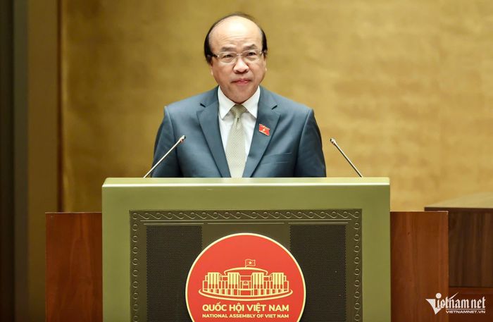 Chủ nhiệm Ủy ban Pháp luật và Tư pháp Phan Chí Hiếu